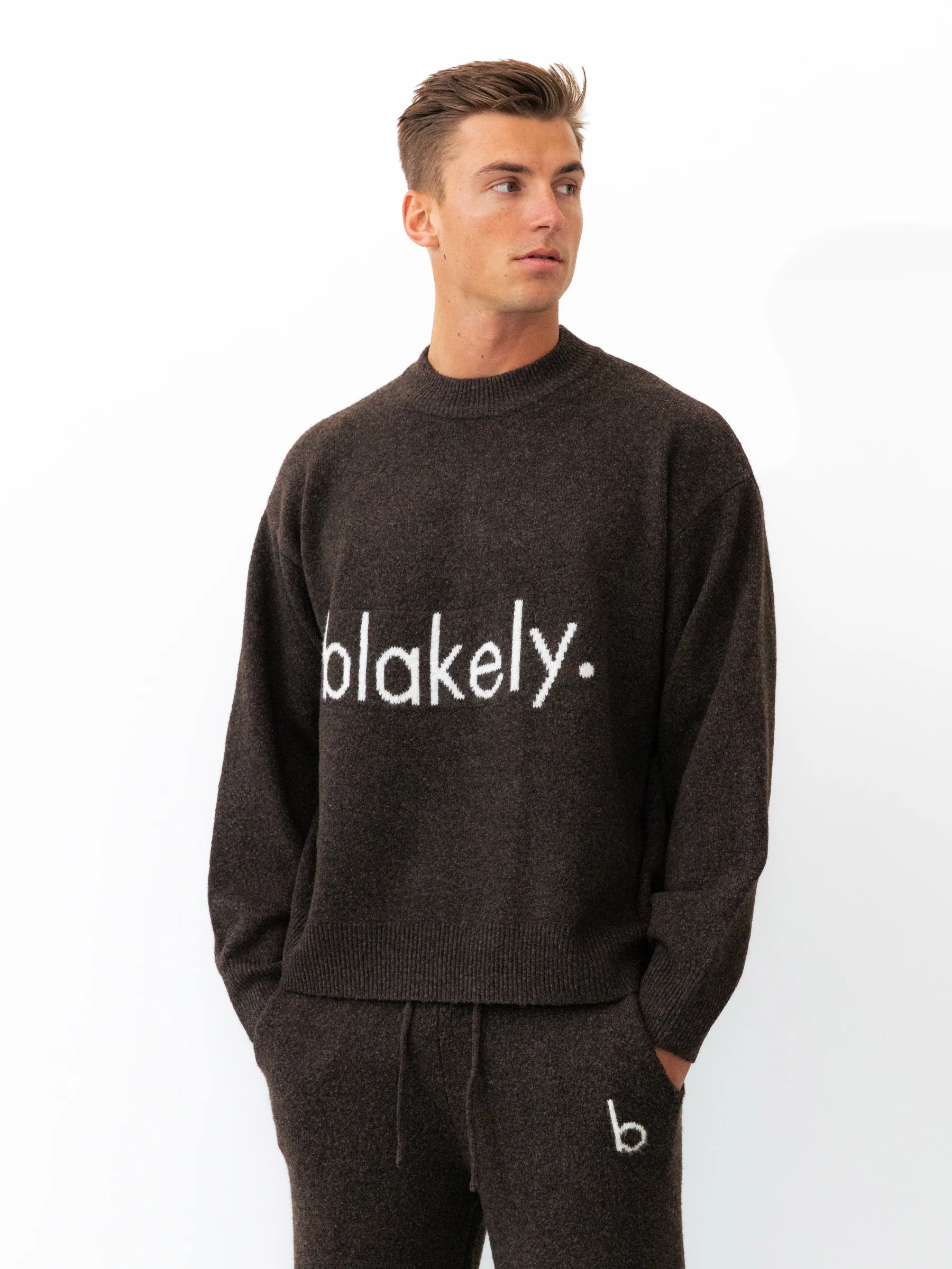 Alfie Relaxed Knitted Jumper - Dark Brown