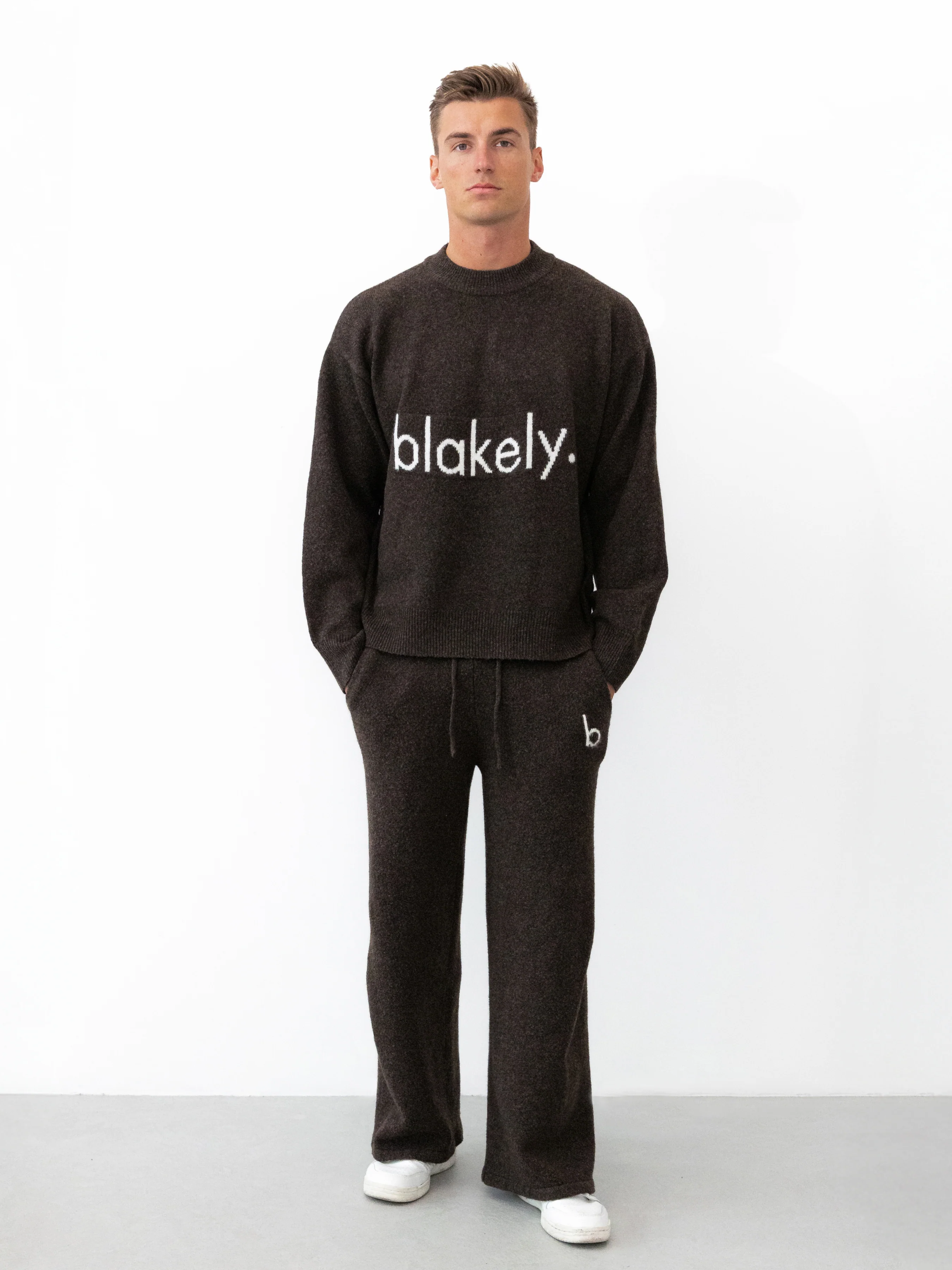 Alfie Relaxed Knitted Jumper - Dark Brown - Image 3