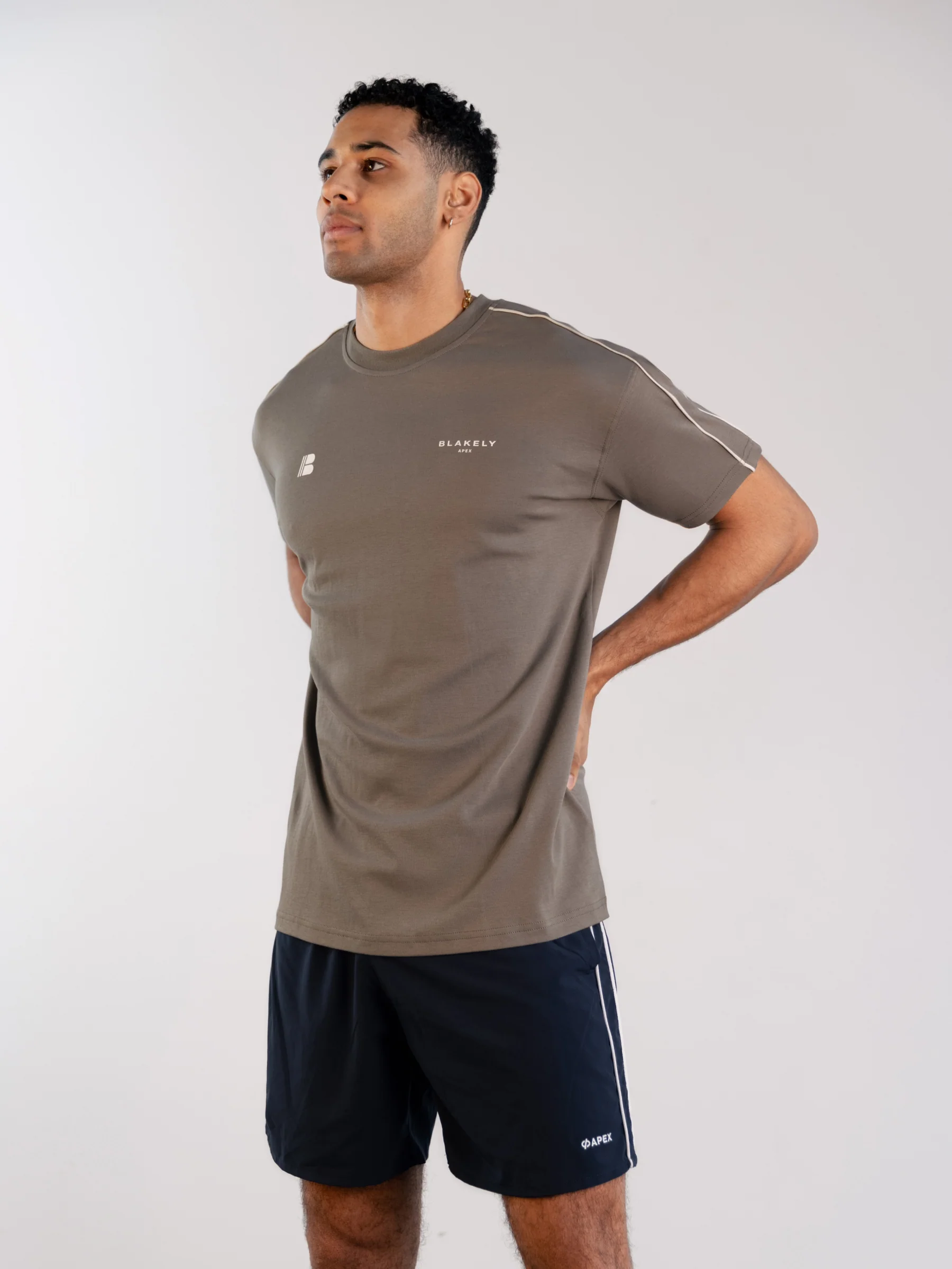 Apex Pro Relaxed T-Shirt - Safari Green - Image 3
