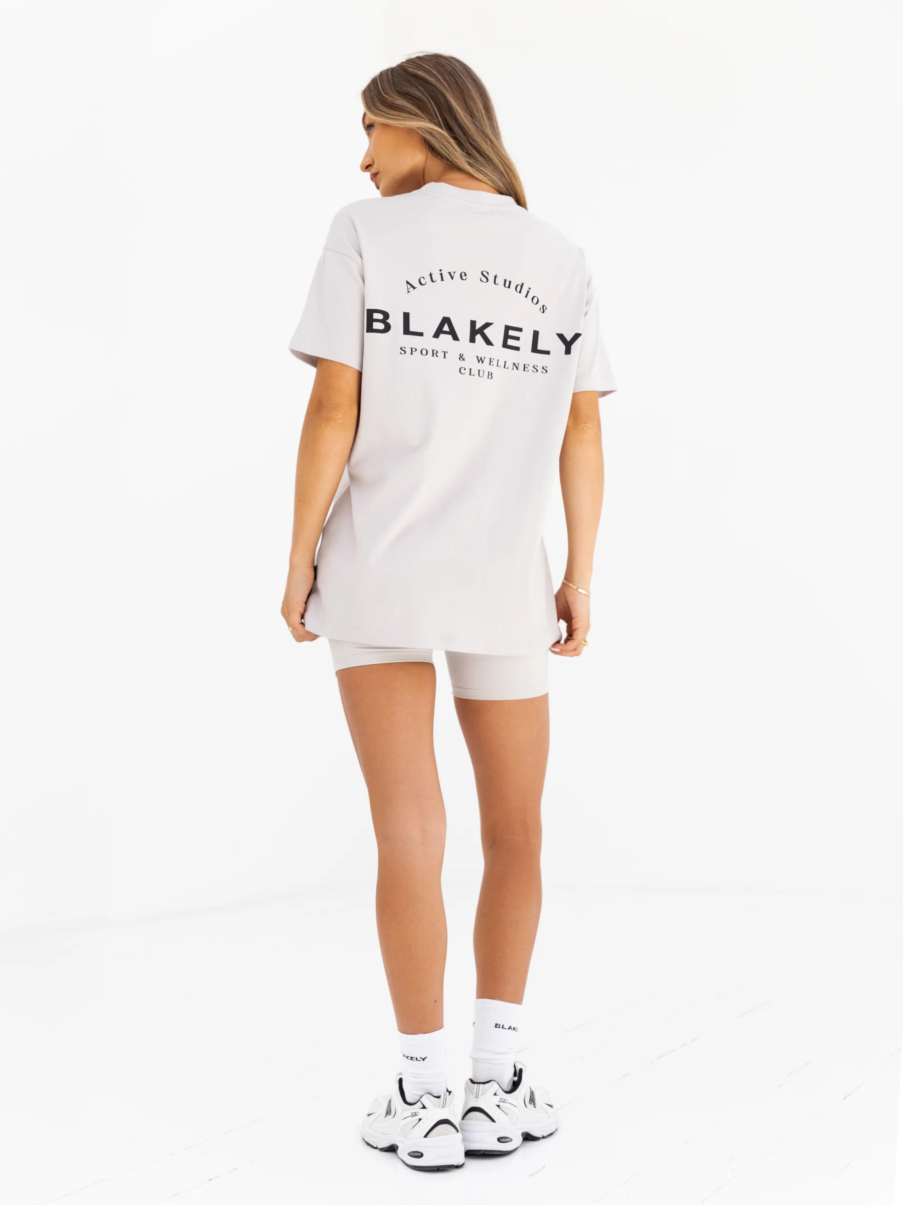 Curved Active Studios Oversized T-Shirt - Ivory - Image 3