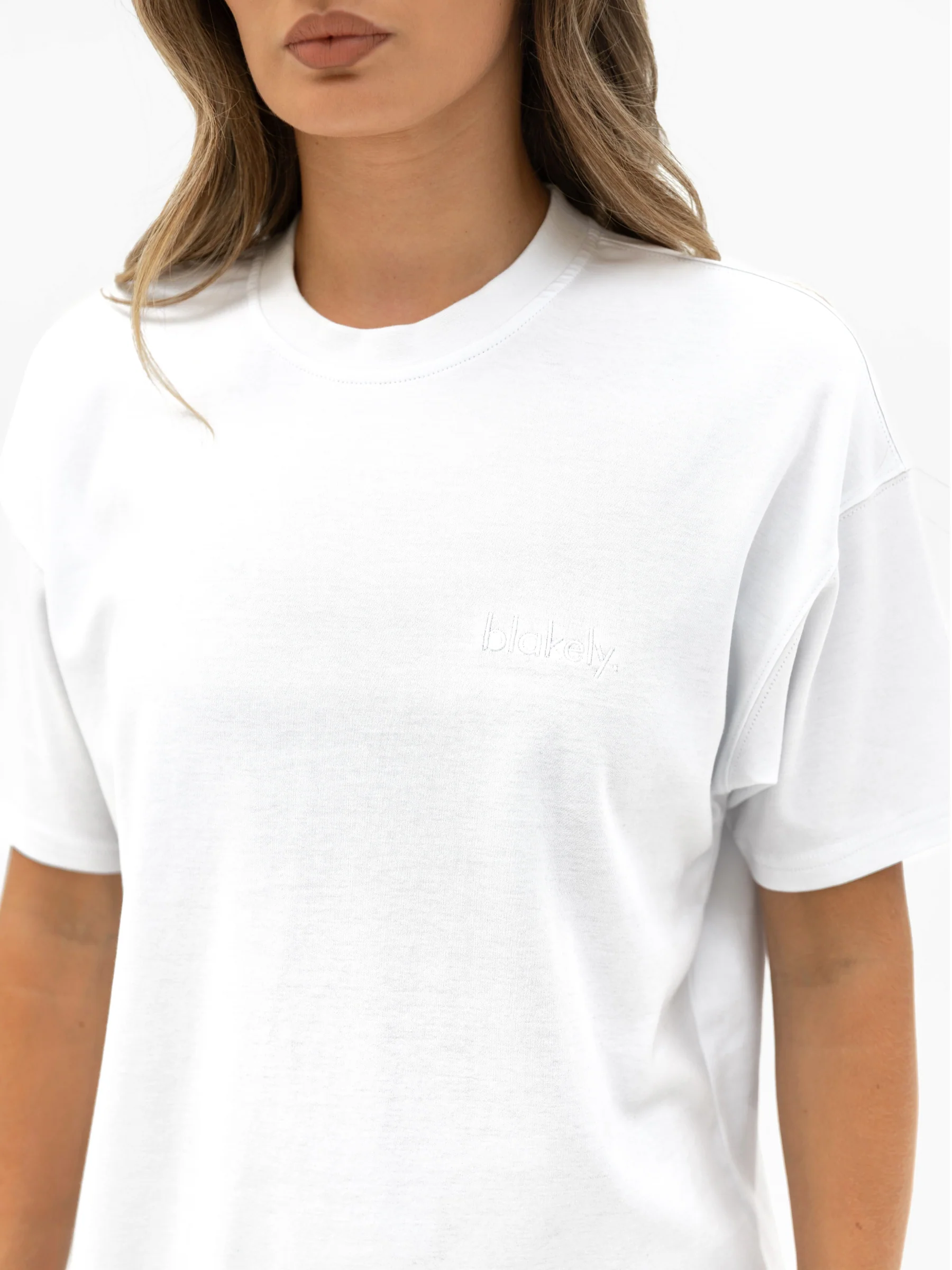 Freya Oversized T-Shirt - White - Image 5