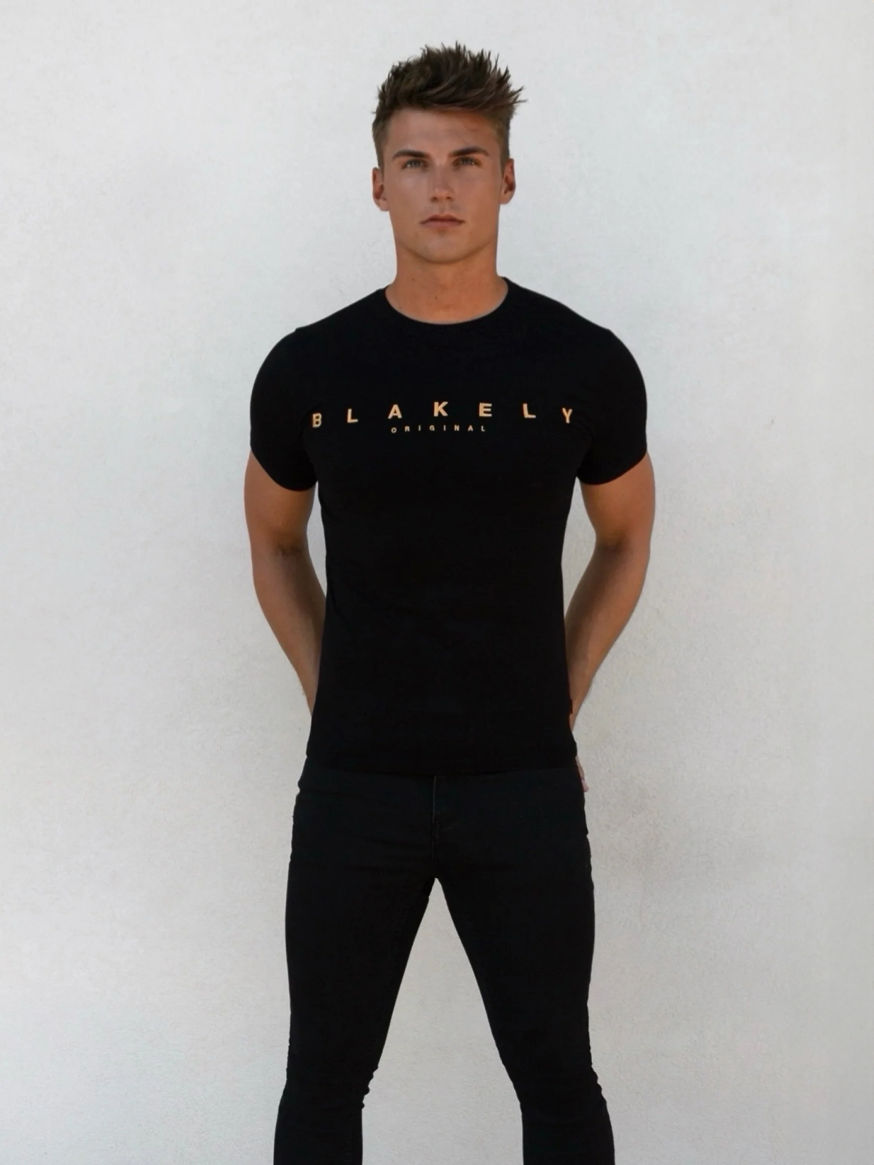Goldcross T-Shirt - Black - Image 7