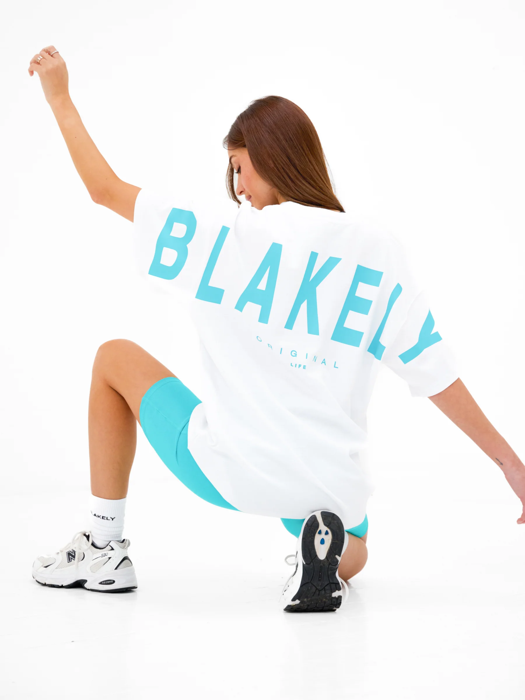 Isabel Oversized T-Shirt - White & Aqua - Image 6