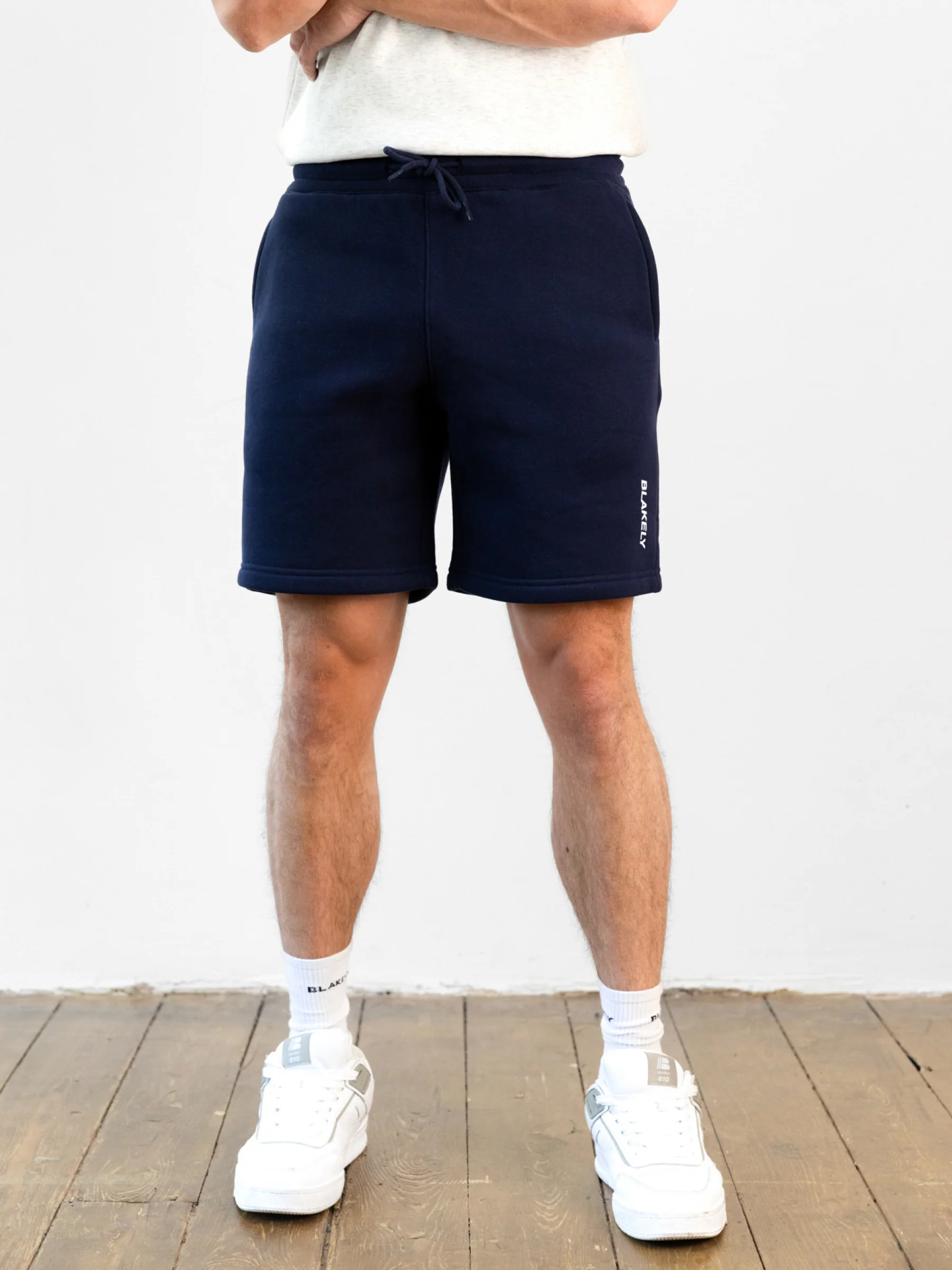 Italic Linear Relaxed Jogger Shorts - Navy - Image 4