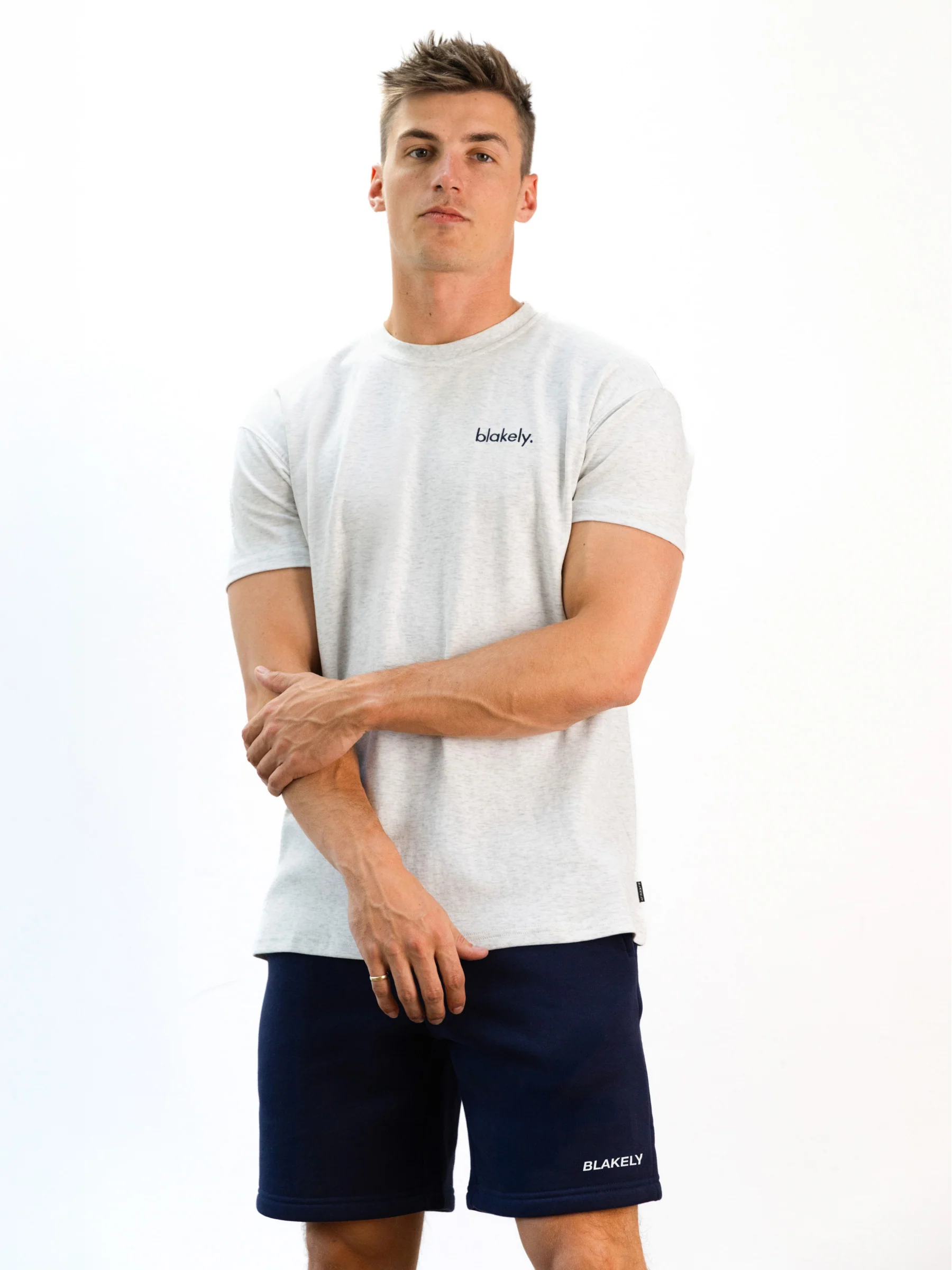 Italic Relaxed Jogger Shorts - Navy - Image 2