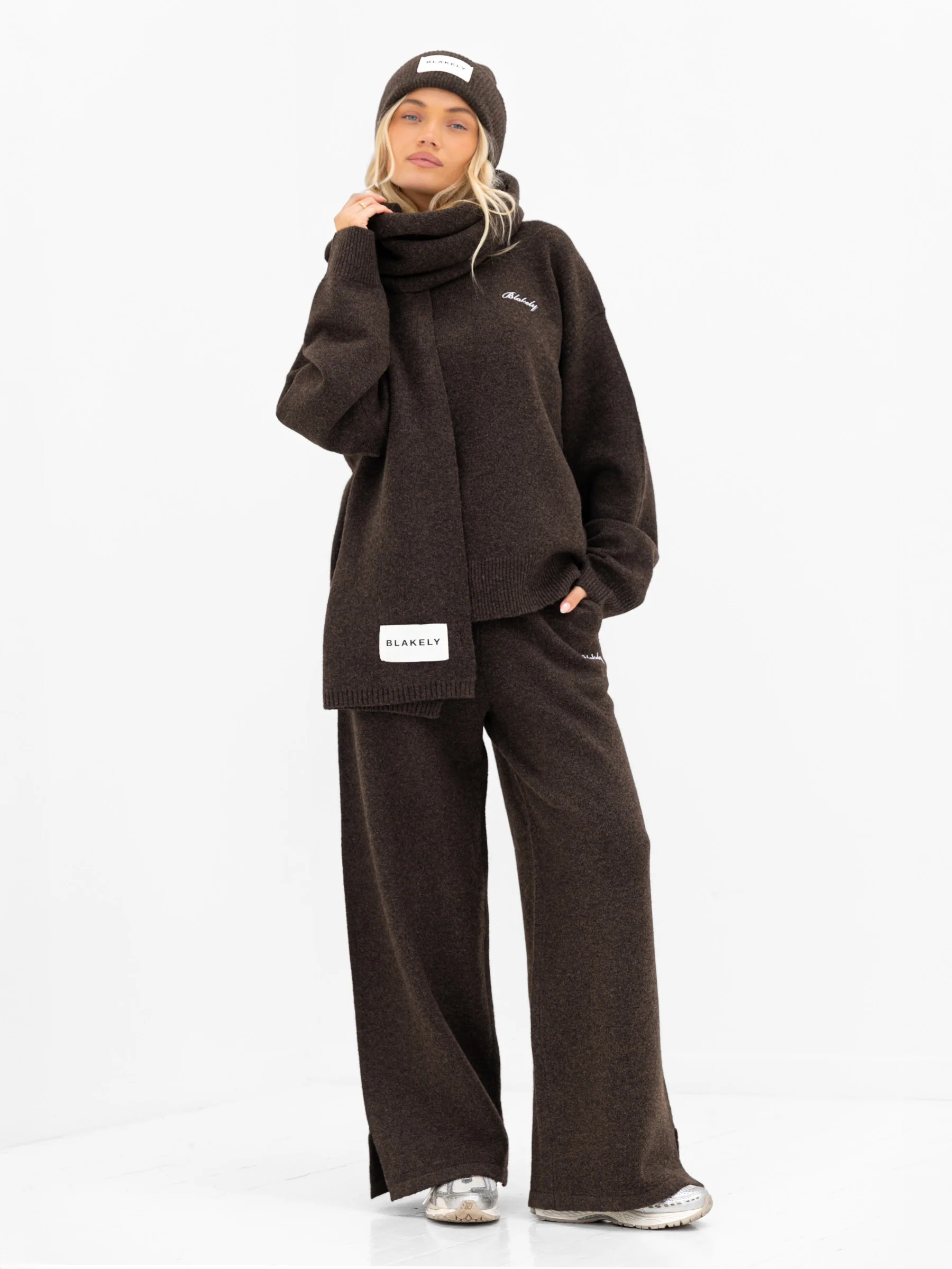Label Knitted Scarf - Chocolate Brown - Image 3