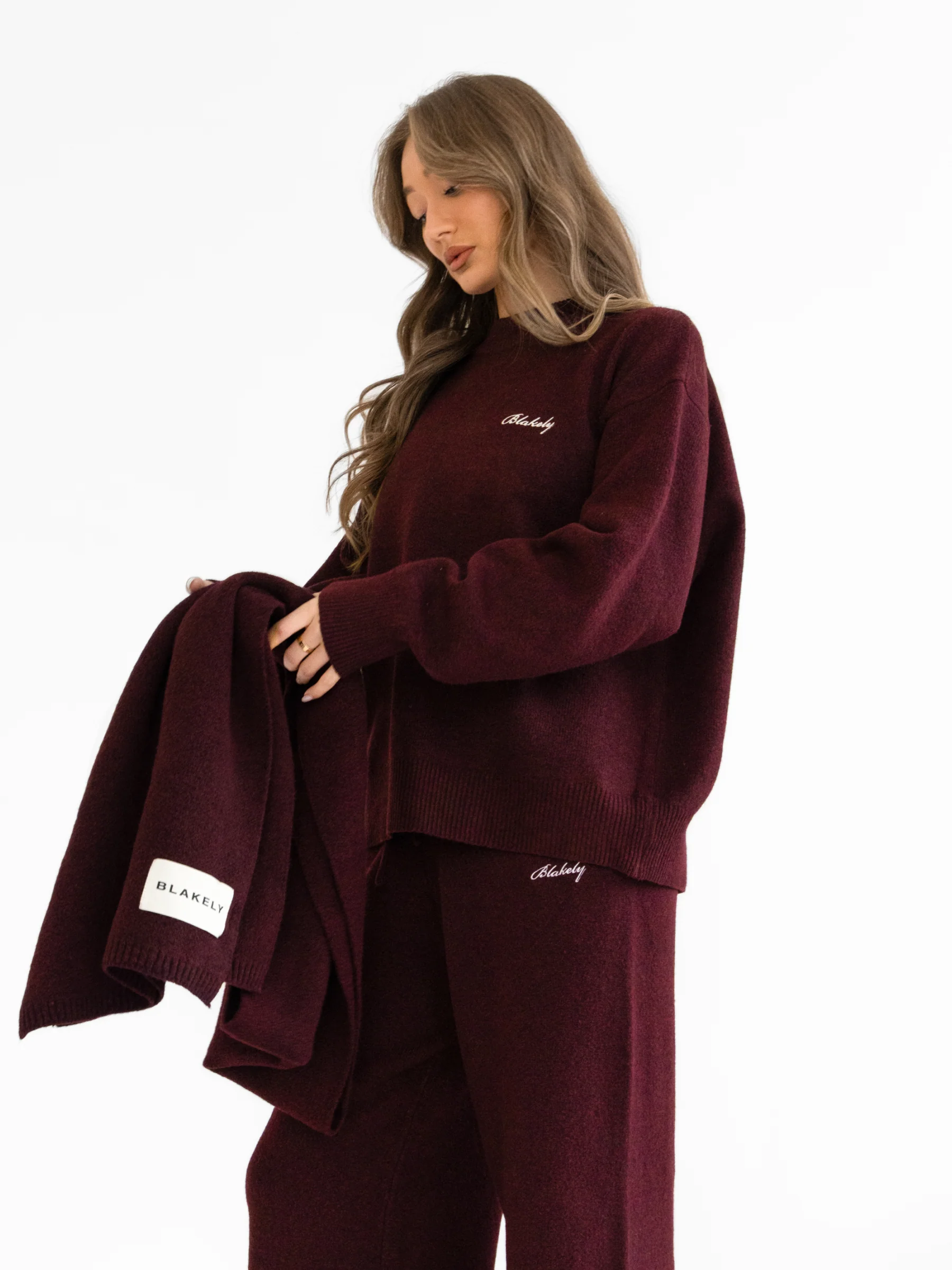 Label Knitted Scarf - Dark Cherry - Image 3