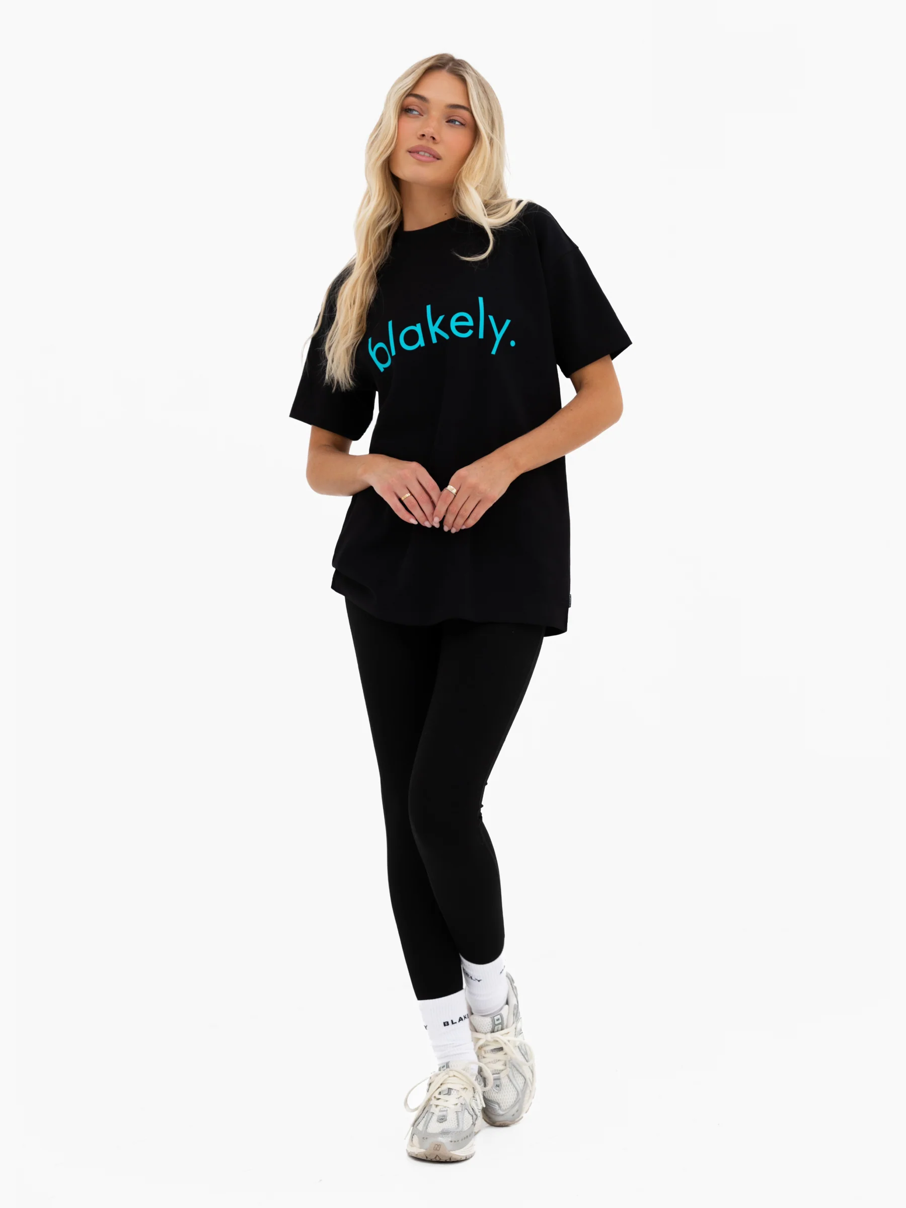 Lila Oversized T-Shirt - Black & Aqua - Image 3