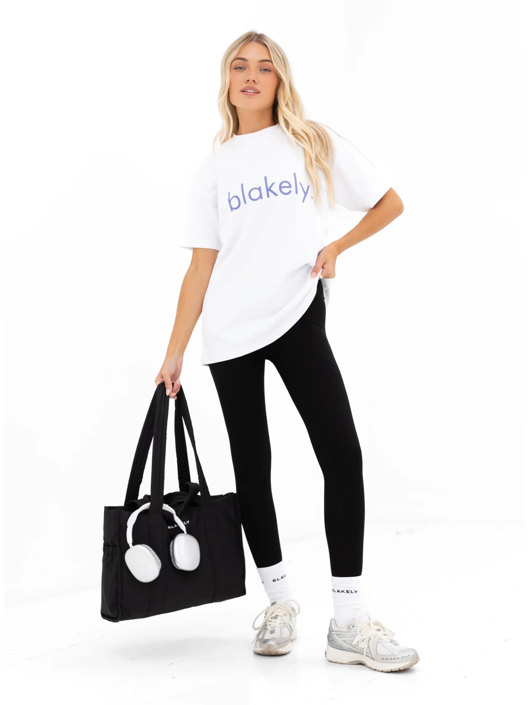 Lila Oversized T-Shirt - White & Ultra Lilac - Image 3