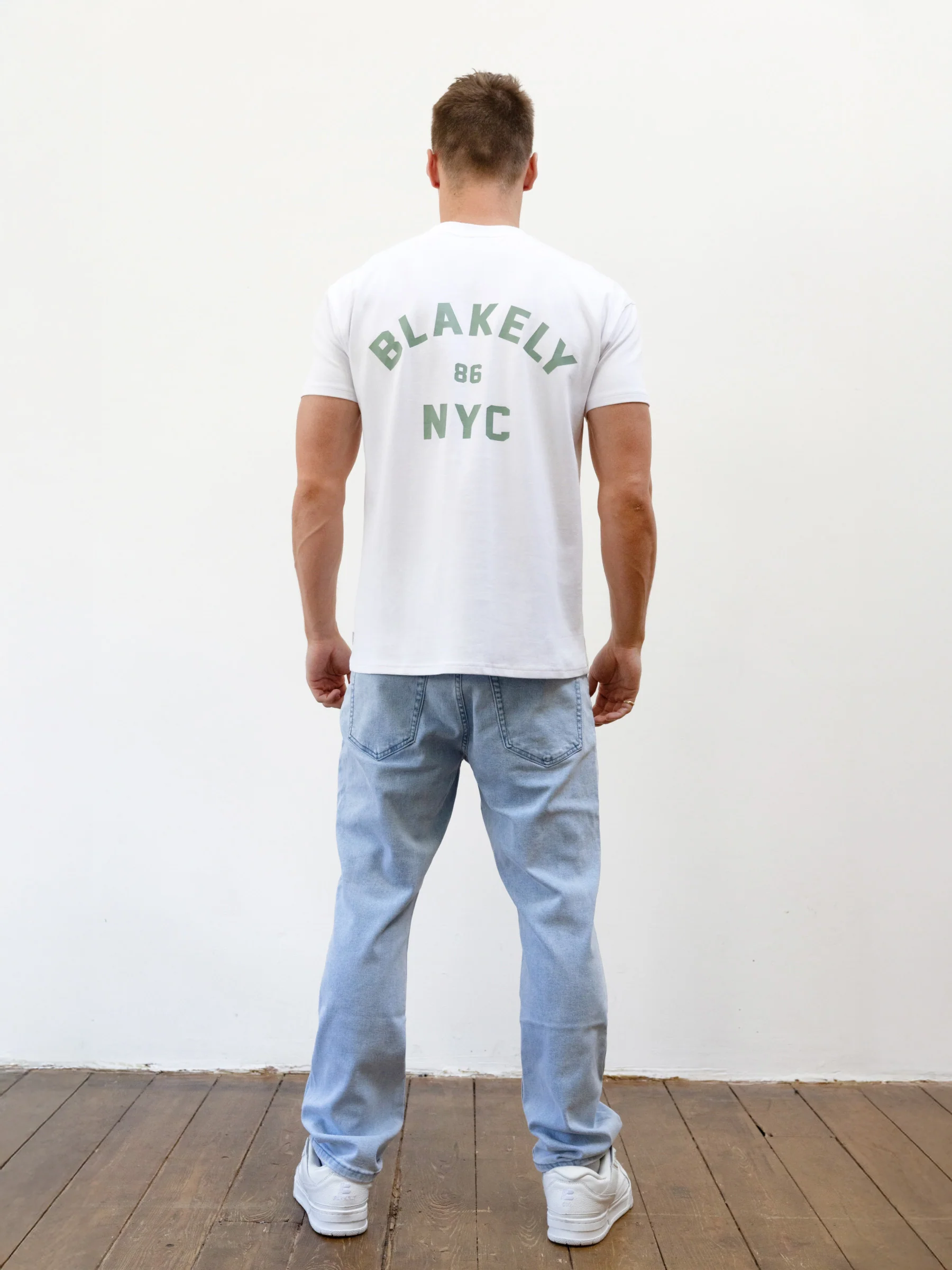 NYC Relaxed T-Shirt - White & Sage Green - Image 3