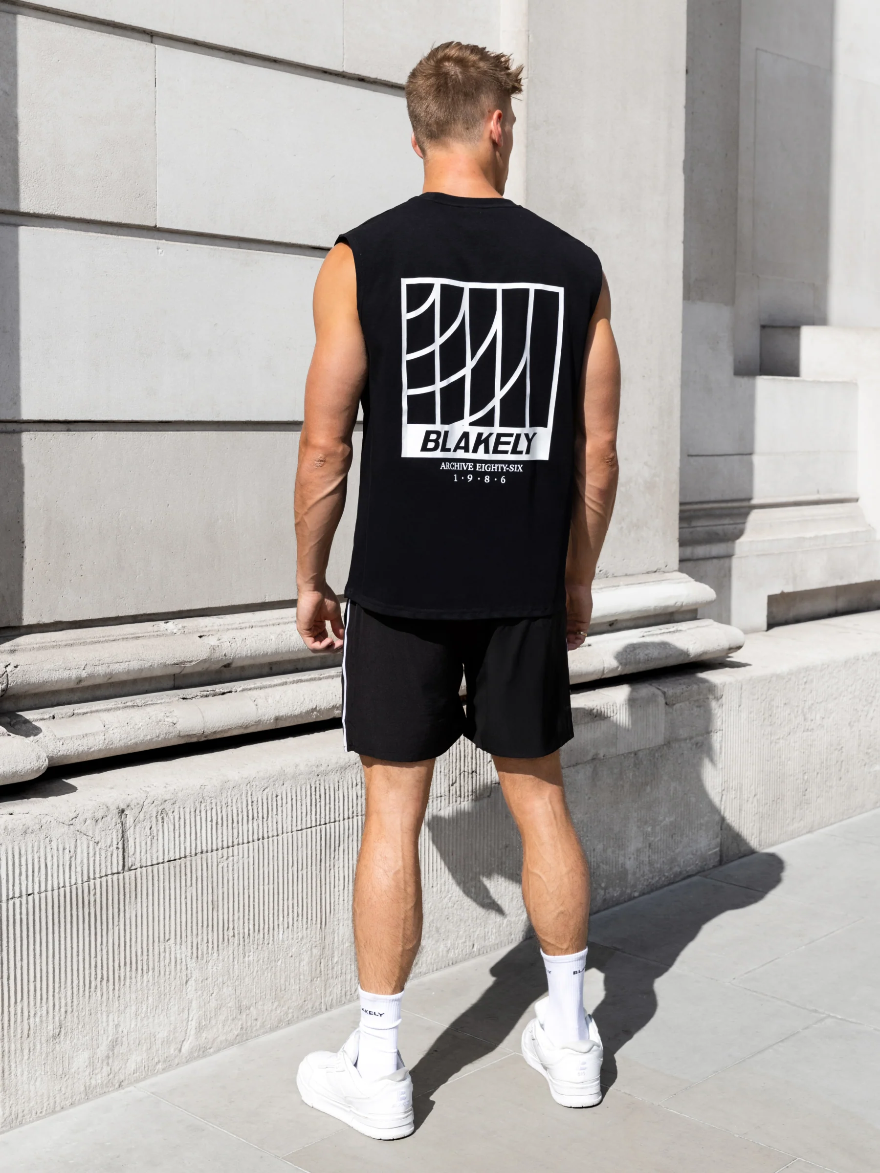 Odell Vest - Black - Image 4