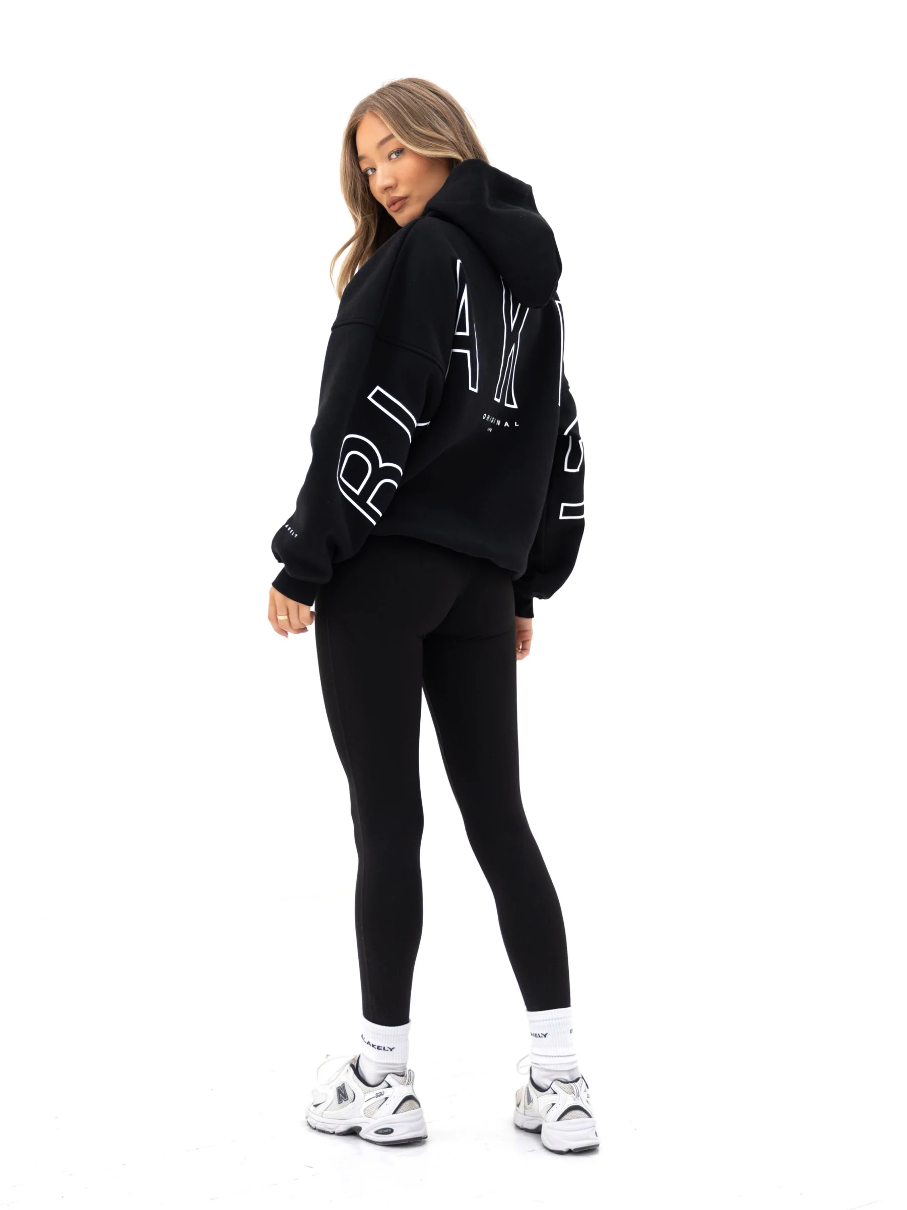 Outline Isabel Oversized Hoodie  - Black - Image 3