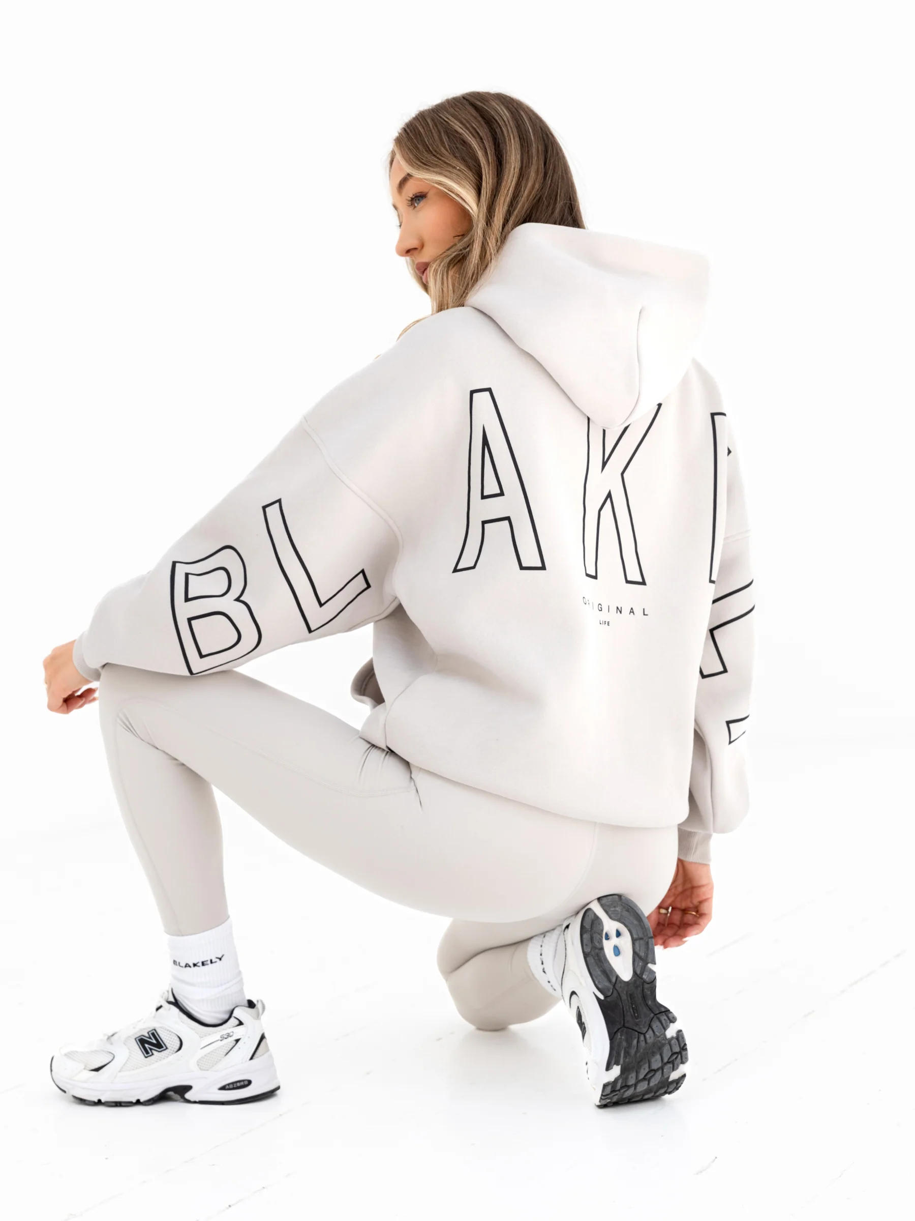 Outline Isabel Oversized Hoodie - Ivory - Image 5