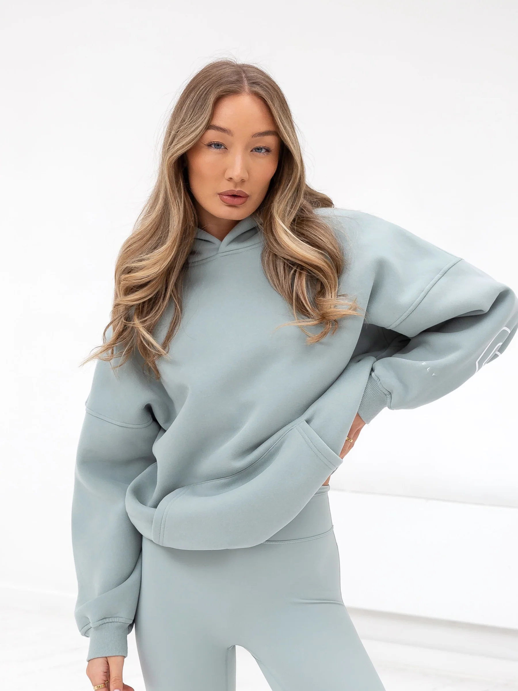 Outline Isabel Oversized Hoodie - Mineral Blue - Image 4