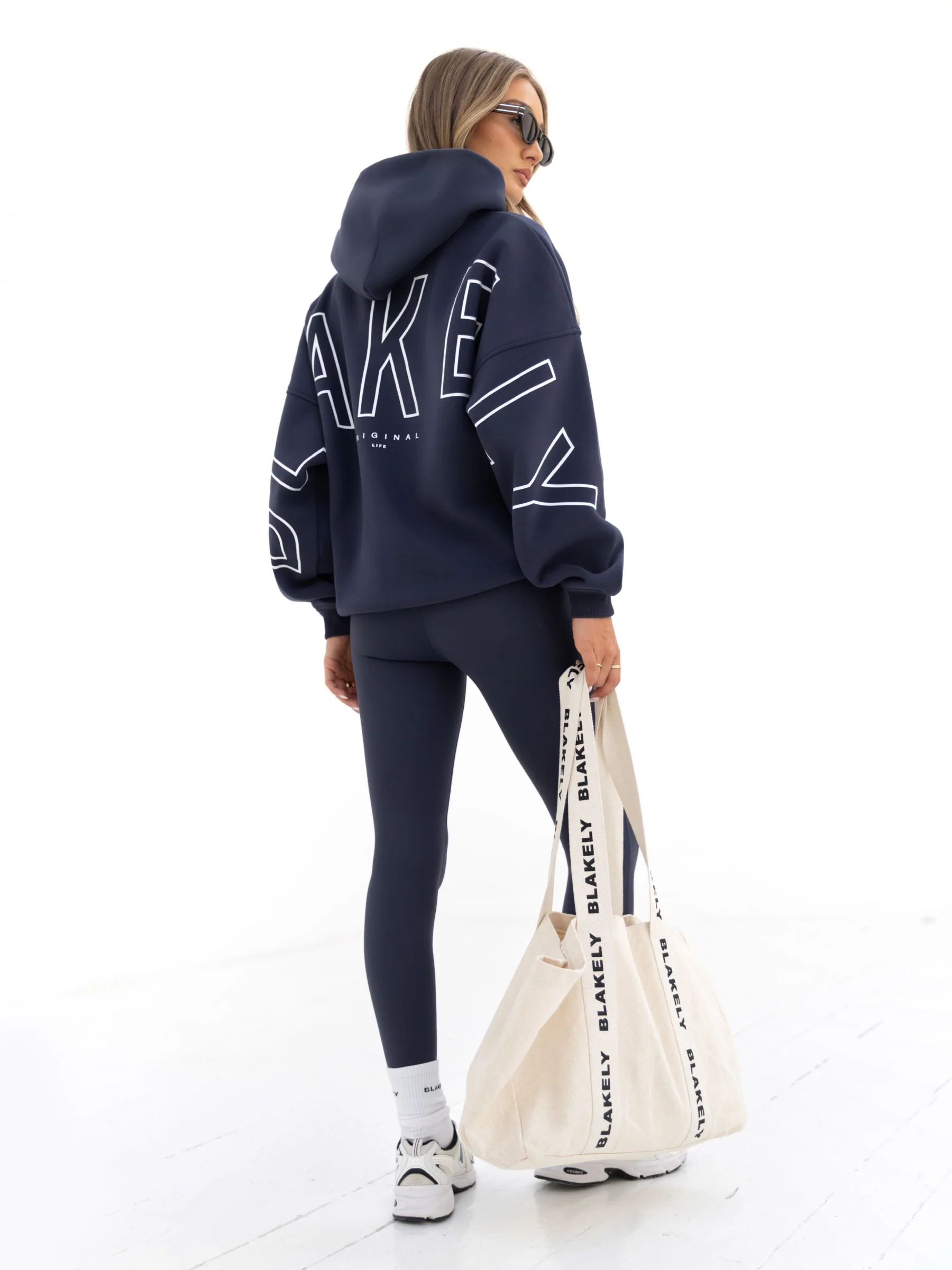 Outline Isabel Oversized Hoodie - True Navy - Image 3