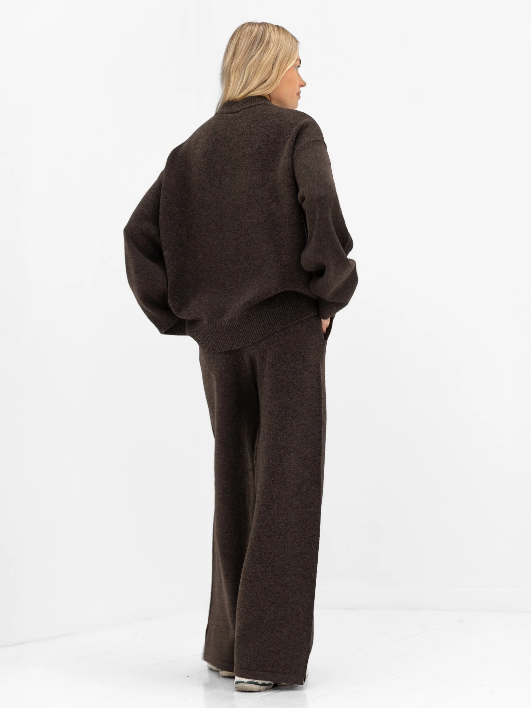 Oversized Knitted Jumper - Chocolate Brown - Image 4