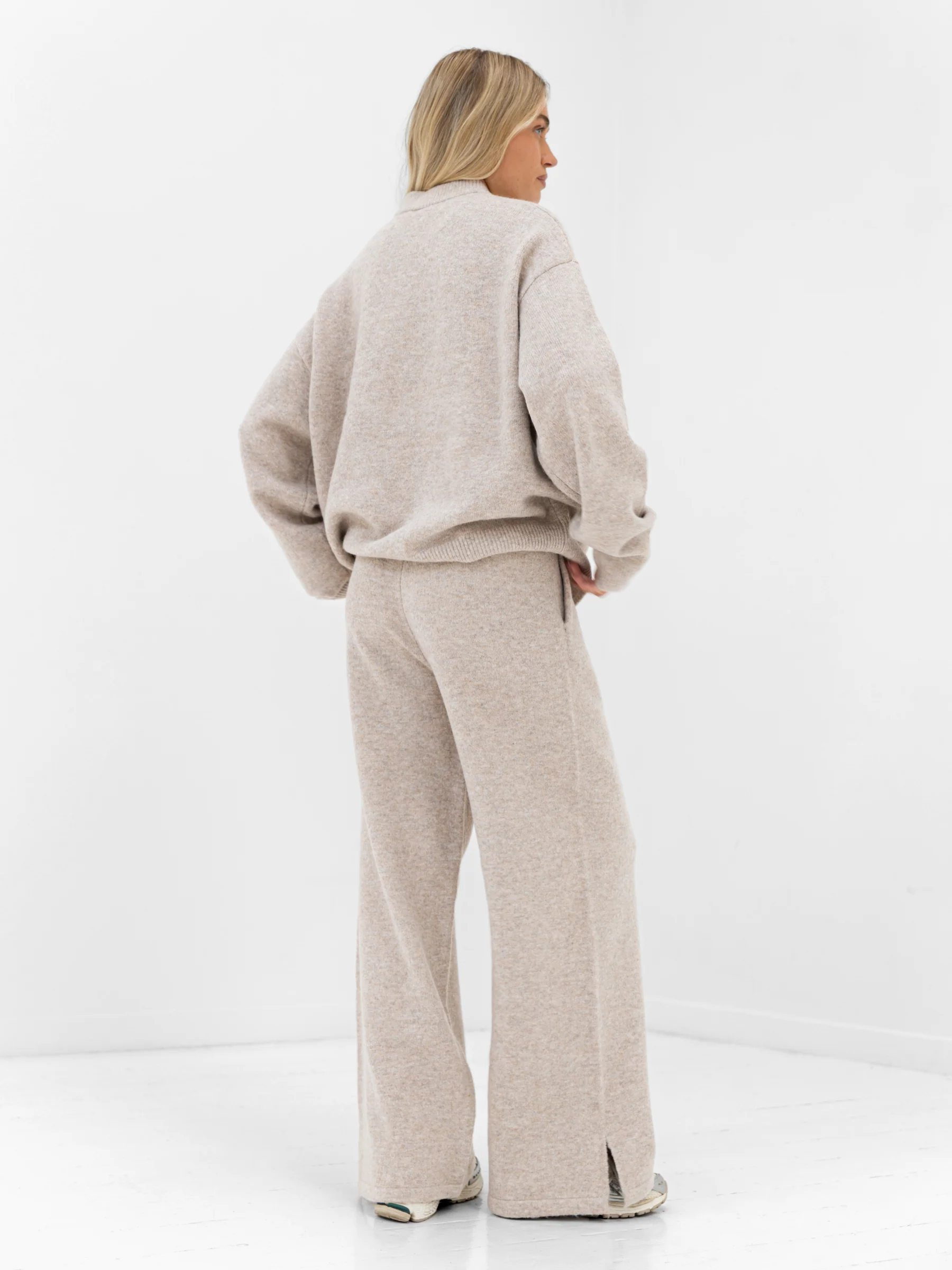 Oversized Knitted Jumper - Toasted Taupe - Image 4