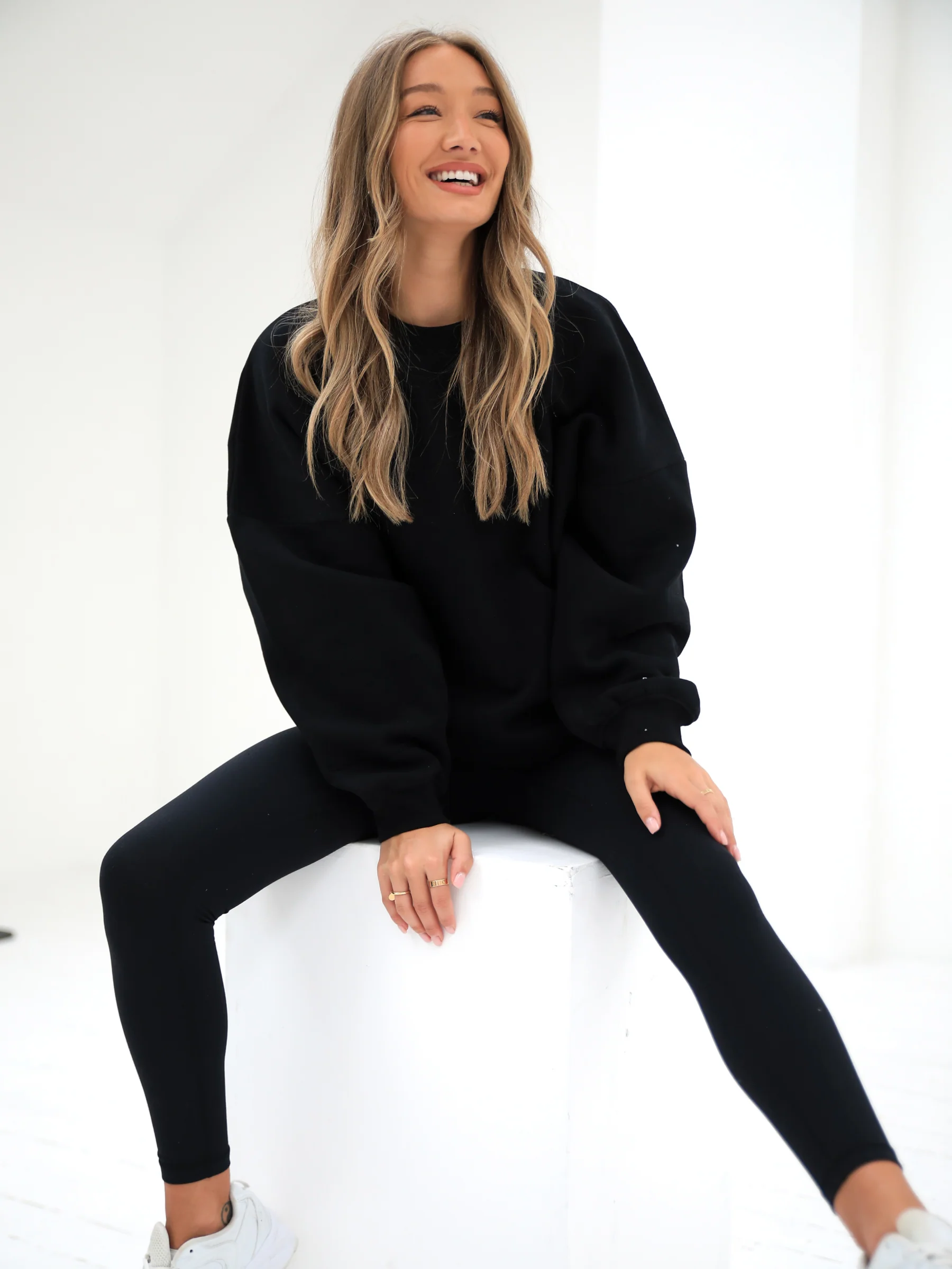 Ultimate Soft Lifestyle Leggings - Black - Image 4