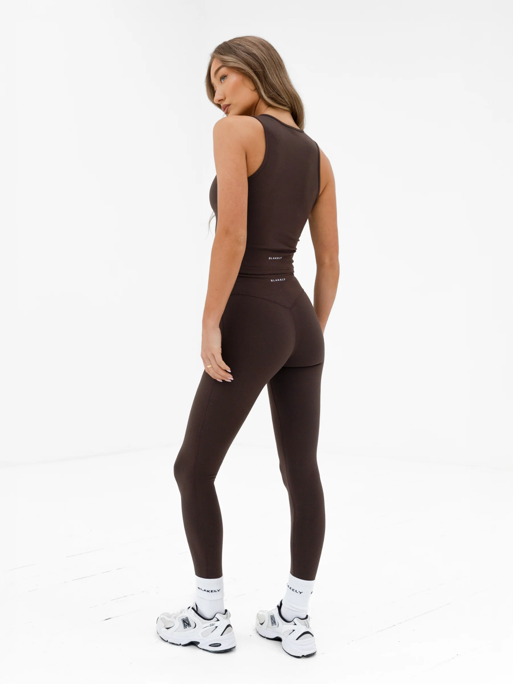 Ultimate Soft Lifestyle Leggings - Chocolate Brown - Image 4