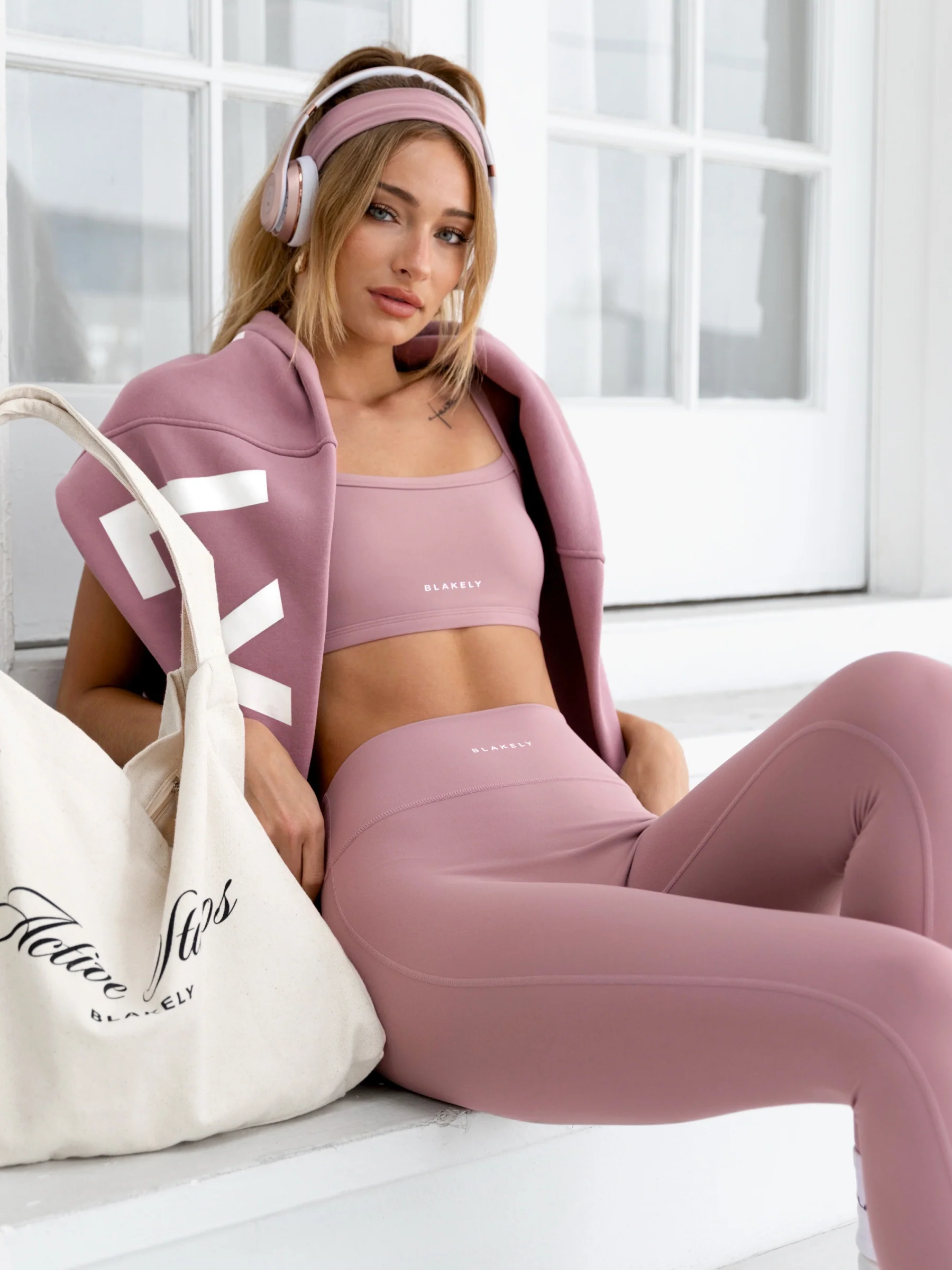 Ultimate Sports Bra - Dusty Pink - Image 4