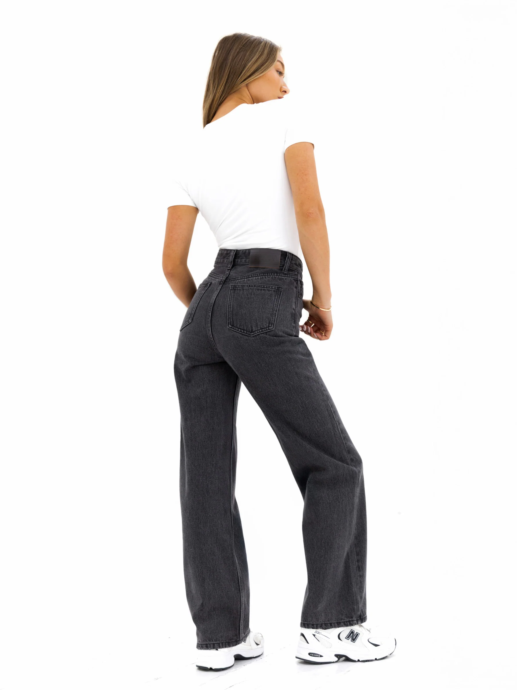 Blakely Wide Leg Jeans - Washed Black - Image 3