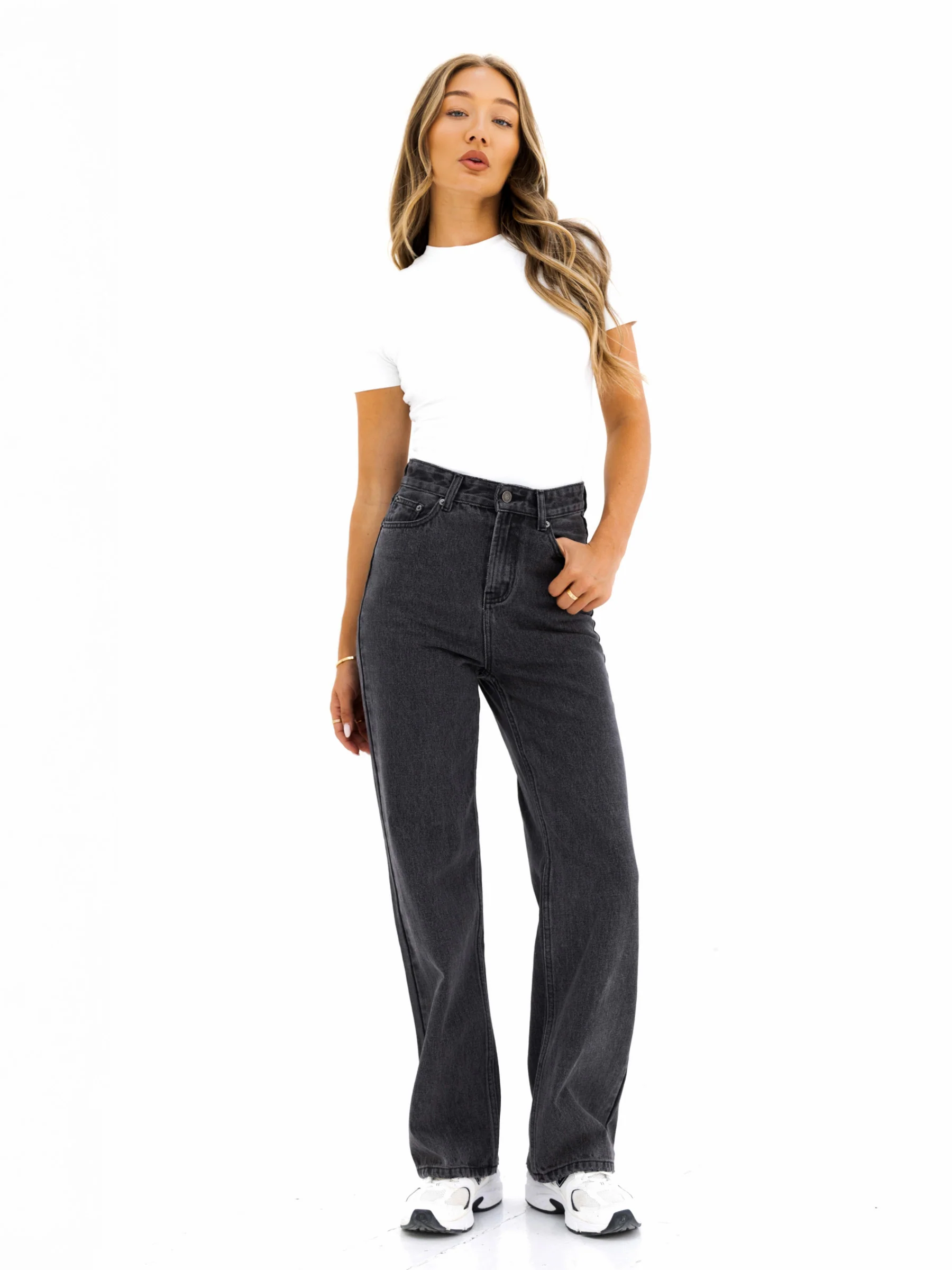 Blakely Wide Leg Jeans - Washed Black - Image 4